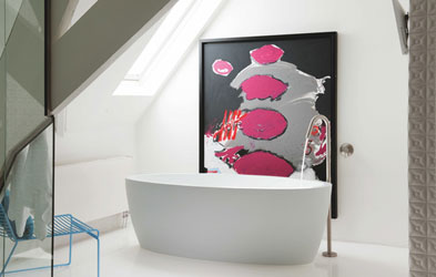 The Maya free standing quartz stone bath from Dado. Large comfortable egg shaped bath with a wide base.
